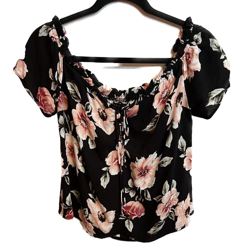 Kendall & Kylie Floral Off Shoulder Blouse - Picture 4 of 5